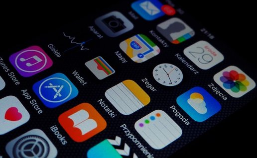 在网页上如何搜索App store(苹果应用商店)的软件