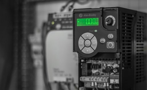 展川变频器ZCE330开环矢量型变频器说明书